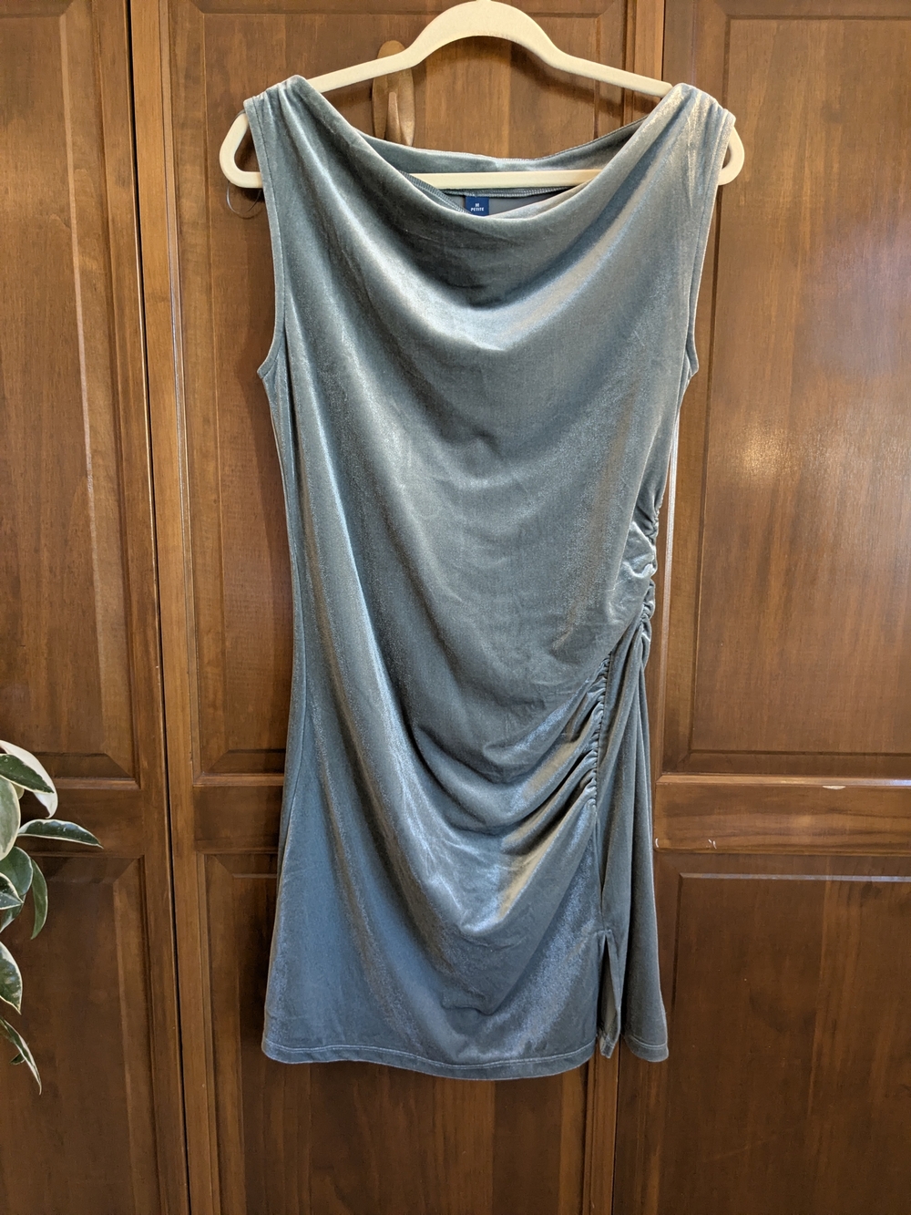 Old Navy Sleeveless Velvet Mini Dress